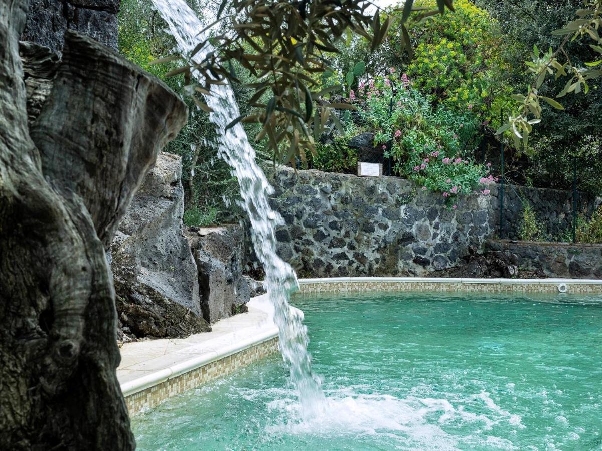 Fontana Del Cherubino Santa Maria di Licodia Екстериор снимка